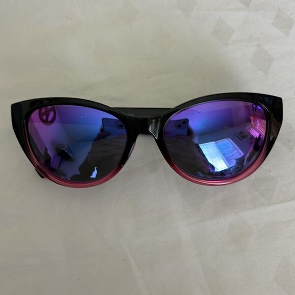 NWT Hurley Polarized Sunglasses - Picture 1 of 7